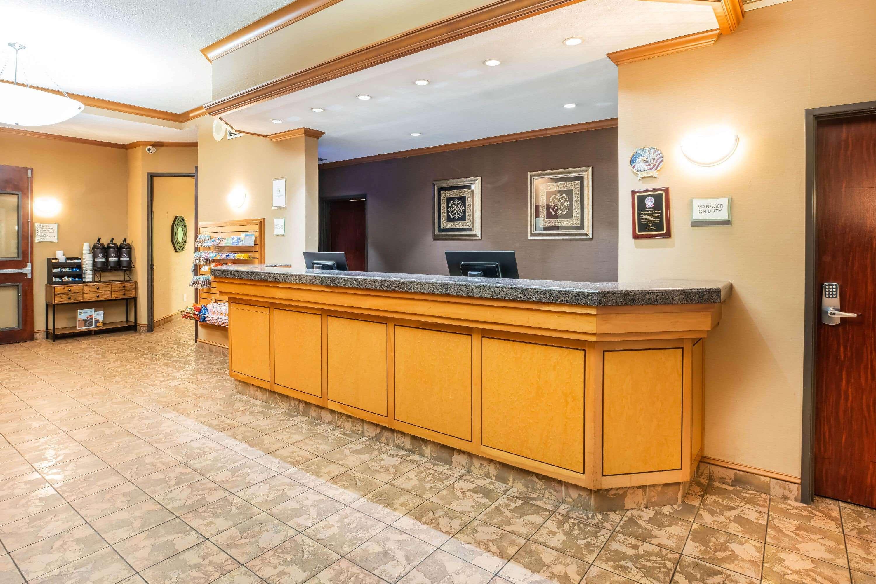Hotel La Quinta By Wyndham Portland Airport Exterior foto